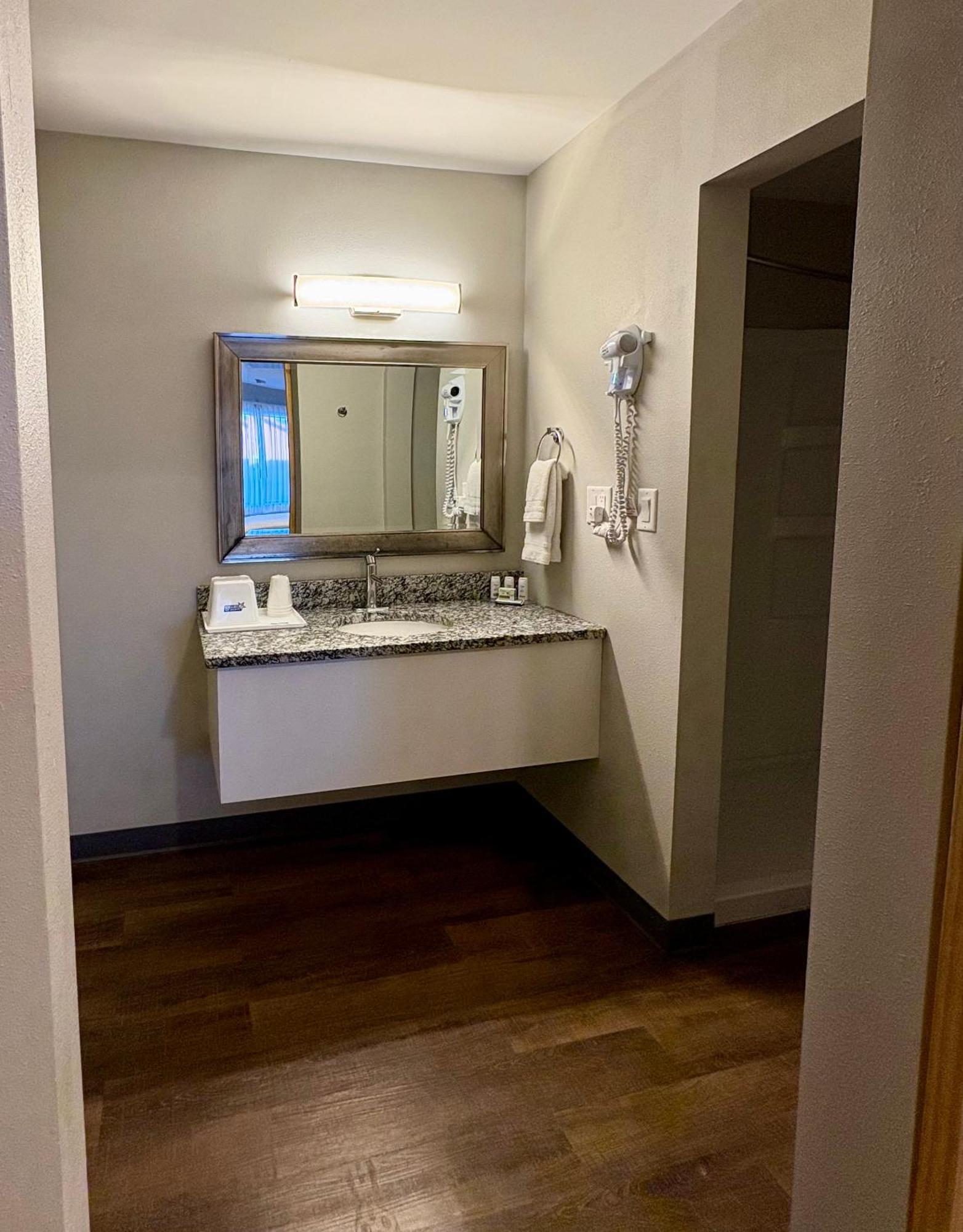 Americas Best Value Inn Wall Dış mekan fotoğraf